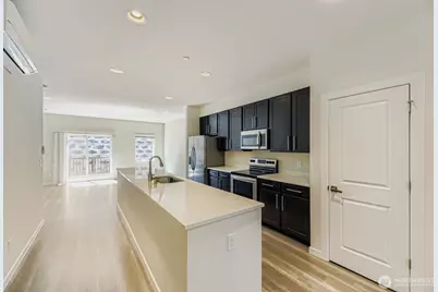 15720 Meadow Road #A6, Lynnwood, WA 98087 - Photo 9