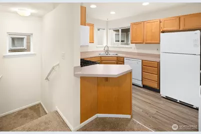 1150 N 90th, Seattle, WA 98103 - Photo 15