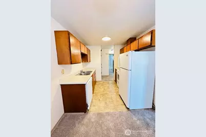 5631 Highway Place #8/14, Everett, WA 98203 - Photo 5