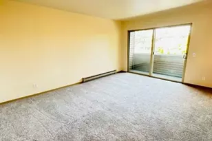 5631 Hwy Pl, Everett, WA 98203 - Photo 3