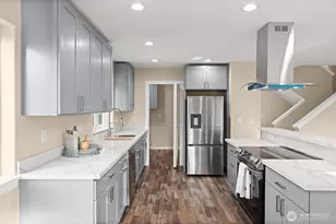 6423 Ellis Ave S, Seattle, WA 98108 - Photo 13