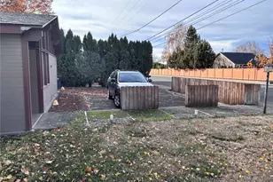 940 SE 12th St, College Place, WA 99324 - Photo 13