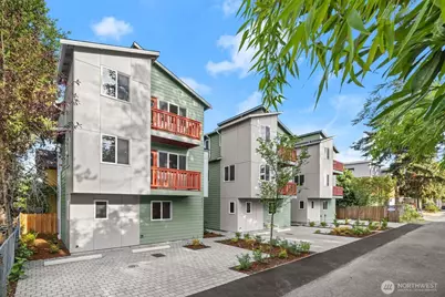 6423 Ellis Avenue S, Seattle, WA 98108 - Photo 1