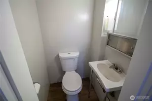 412 5th St, Hoquiam, WA 98550 - Photo 9