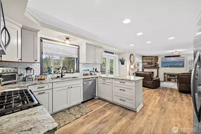 7026 Cavalier Street SW, Olympia, WA 98512 - Photo 9