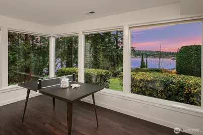 10001 SE 25th Street, Bellevue, WA 98004 - Photo 21