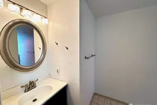 7700 196th St SW, Edmonds, WA 98026 - Photo 9