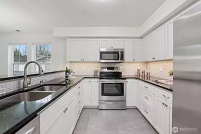 4133 224th Lane SE #103, Issaquah, WA 98029 - Photo 9