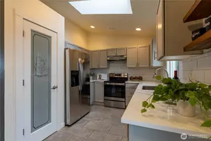 6020 50th St NE, Marysville, WA 98270 - Photo 7