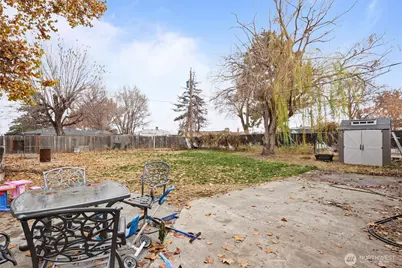 1715 N 24th Avenue, Pasco, WA 99301 - Photo 3