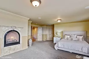 9625 NE 28th St, Clyde Hill, WA 98004 - Photo 15