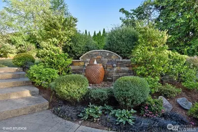 9625 NE 28th Street, Clyde Hill, WA 98004 - Photo 21