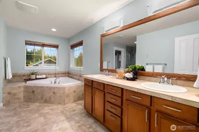 6380 Jagger Place NE, Bremerton, WA 98311 - Photo 17