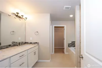 13406 186th Avenue Ct E, Bonney Lake, WA 98391 - Photo 23