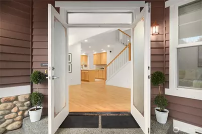 10424 124th Avenue NE, Kirkland, WA 98033 - Photo 3