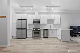 375 Kirkland Ave, Kirkland, WA 98033 - Photo 3