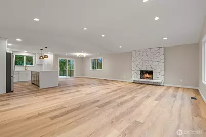 5208 66th Avenue W, University Place, WA 98467 - Photo 9