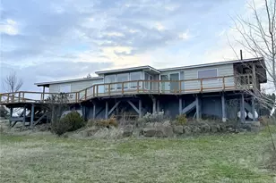 411 SW College Ave, Wilbur, WA 99185 - Photo 1