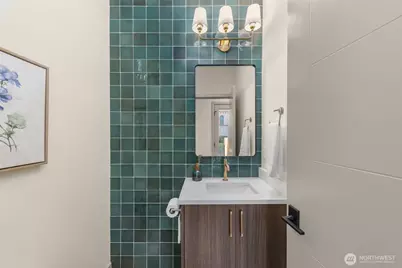 106 N 80th, Seattle, WA 98103 - Photo 9