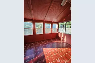 9135 Baird Court NW, Bremerton, WA 98311 - Photo 9