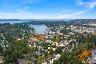 10330 SE 6th St, Bellevue, WA 98004 - Photo 27