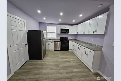 719 S Sprague Avenue, Tacoma, WA 98405 - Photo 5