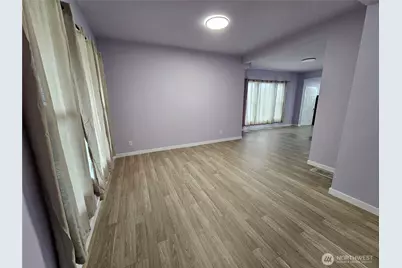 719 S Sprague Avenue, Tacoma, WA 98405 - Photo 3