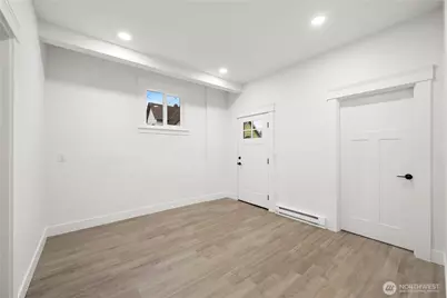 907 S Ainsworth Ave, Tacoma, WA 98405 - Photo 15