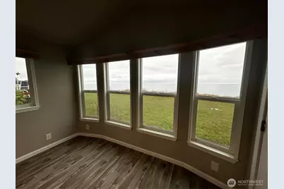 1323 S McDonald Street, Port Angeles, WA 98363 - Photo 13