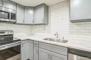 201 S 60th St, Tacoma, WA 98408 - Photo 15