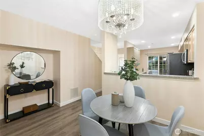 601 12th Avenue NW #E4, Issaquah, WA 98027 - Photo 9