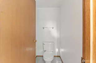 2727 Highline Pl NE, Tacoma, WA 98422 - Photo 15