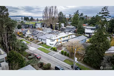 3035 64th Avenue SW, Seattle, WA 98116 - Photo 5