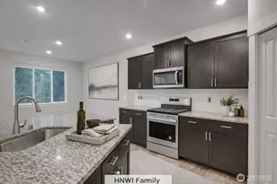 7813 E 208th Ave, Bonney Lake, WA 98391 - Photo 7