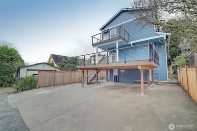 7008 Linden Avenue N, Seattle, WA 98103 - Photo 5