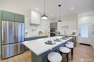 7008 Linden Ave N, Seattle, WA 98103 - Photo 15