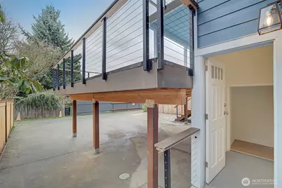 7008 Linden Avenue N, Seattle, WA 98103 - Photo 35