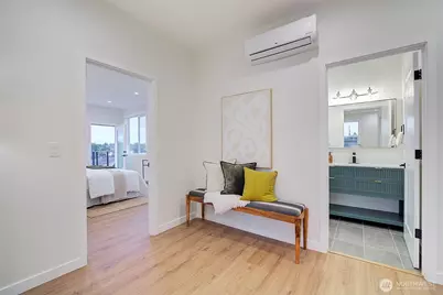 7008 Linden Avenue N, Seattle, WA 98103 - Photo 27