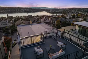 2214 Broadway E, Seattle, WA 98102 - Photo 3