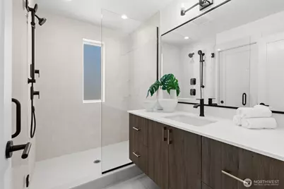 2212 Broadway E, Seattle, WA 98102 - Photo 23