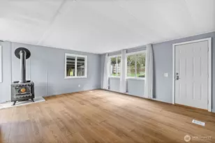 18818 Slough Ln SE, Yelm, WA 98597 - Photo 5