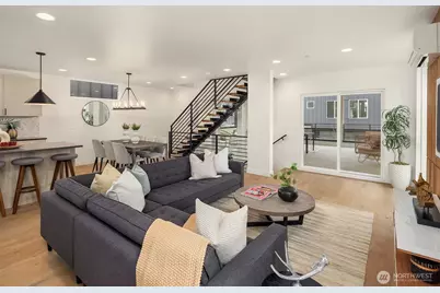 13546 39th Avenue NE, Seattle, WA 98125 - Photo 11