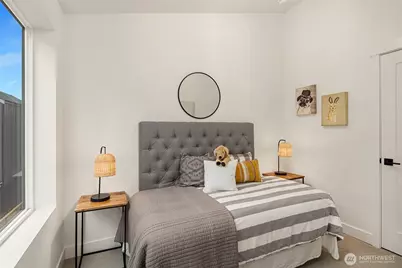 13546 39th Avenue NE, Seattle, WA 98125 - Photo 27