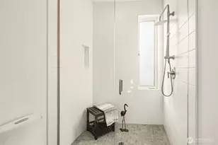 629 13th Ave E, Seattle, WA 98102 - Photo 17