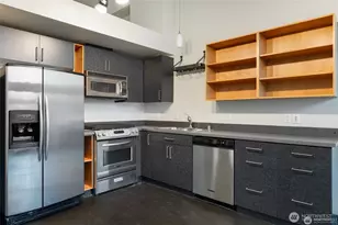 4422 Bagley Ave N, Seattle, WA 98103 - Photo 17