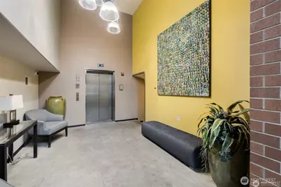 4422 Bagley Avenue N #303, Seattle, WA 98103 - Photo 3