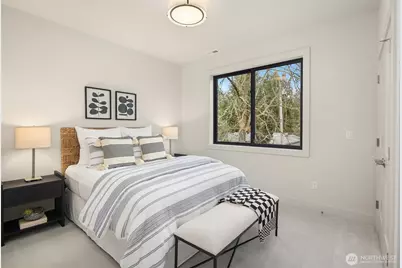 12905 SE 4th Place, Bellevue, WA 98005 - Photo 25