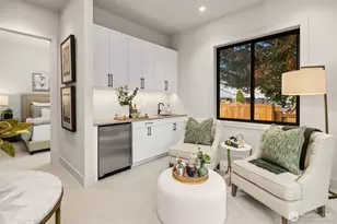 12905 SE 4th Pl, Bellevue, WA 98005 - Photo 27