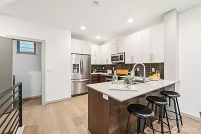 10503 Evanston Avenue N #C, Seattle, WA 98133 - Photo 11