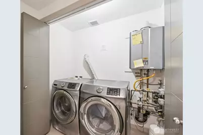 10503 Evanston Avenue N #C, Seattle, WA 98133 - Photo 15